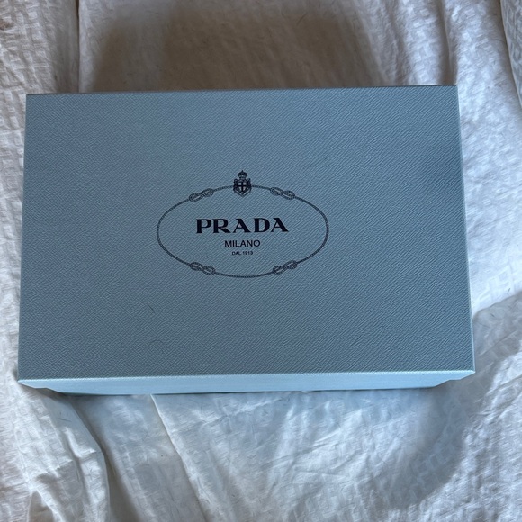 Prada Women’s Calzature Donna Black Leather Slip-On Loafers size 40 - Picture 3 of 11